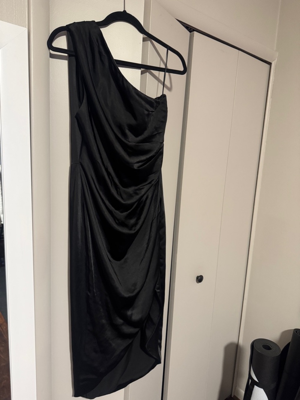 Elegant One-Shoulder Black Dress sz L - NWT